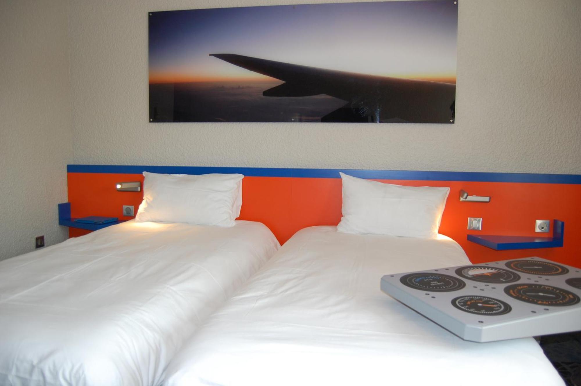 Ibis Styles Marseille Aeroport Hotel Vitrolles  Exterior photo